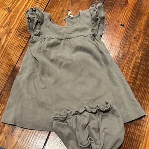 Quincy Mae green Baby Set